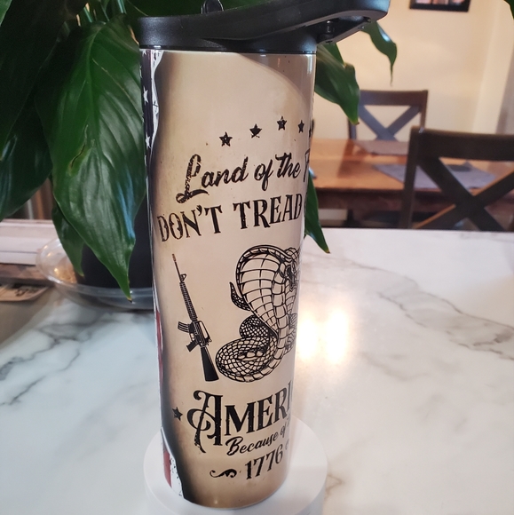 1776 Land of The Free 30oz Tumbler with duo lids  🎉sale - Picture 8 of 11